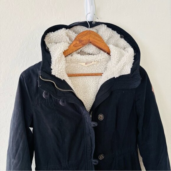 Hollister Women’s Black Utility Jacket with Cream Sherpa Lining Small Winter - Picture 2 of 8